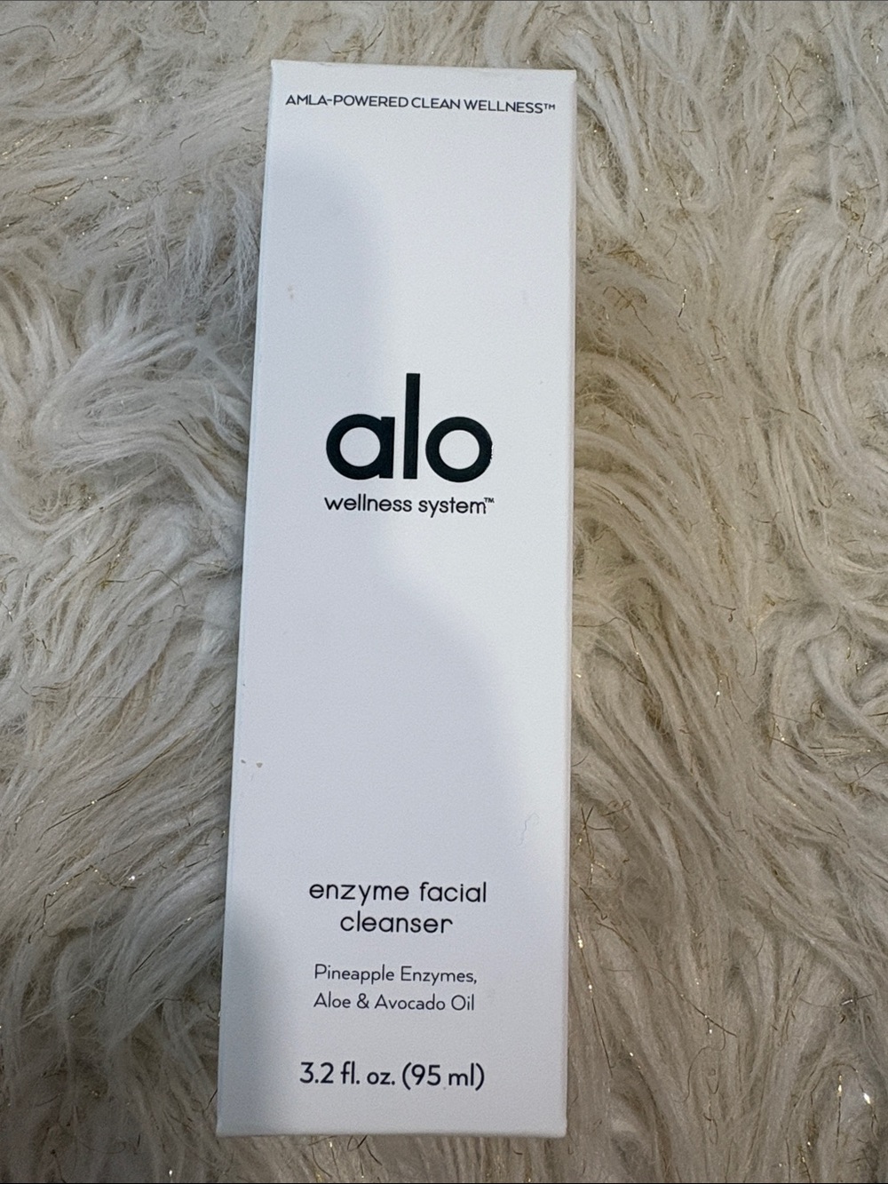 ALO Yoga Enzyme Facial Cleanser – White